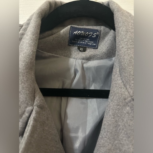 Aowo7s Grey Wool trench coat. - Picture 2 of 3